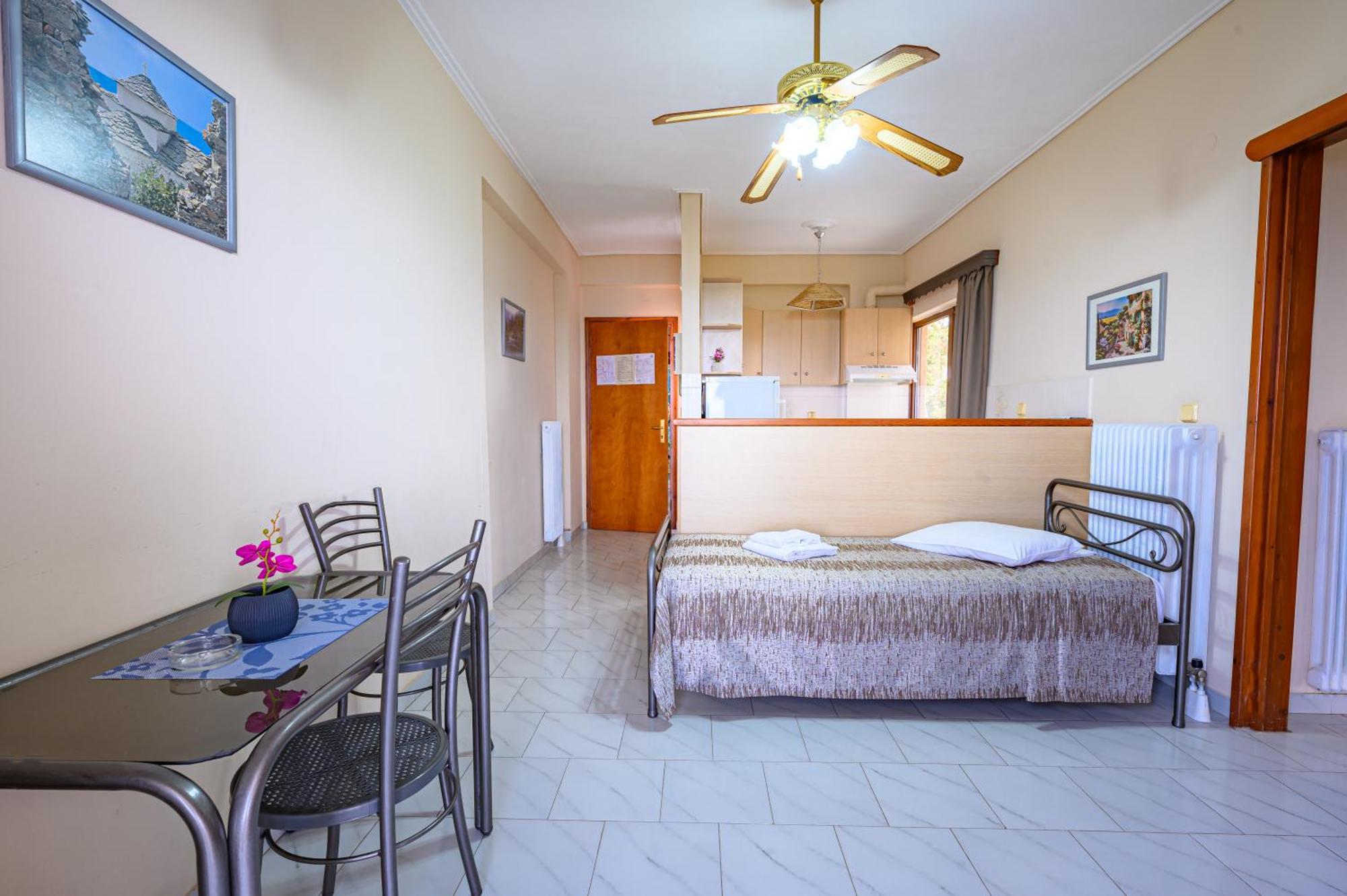 Iliahtida Apartments Rovies Exterior foto